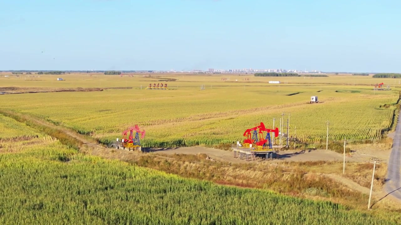 石油开采视频素材画面4