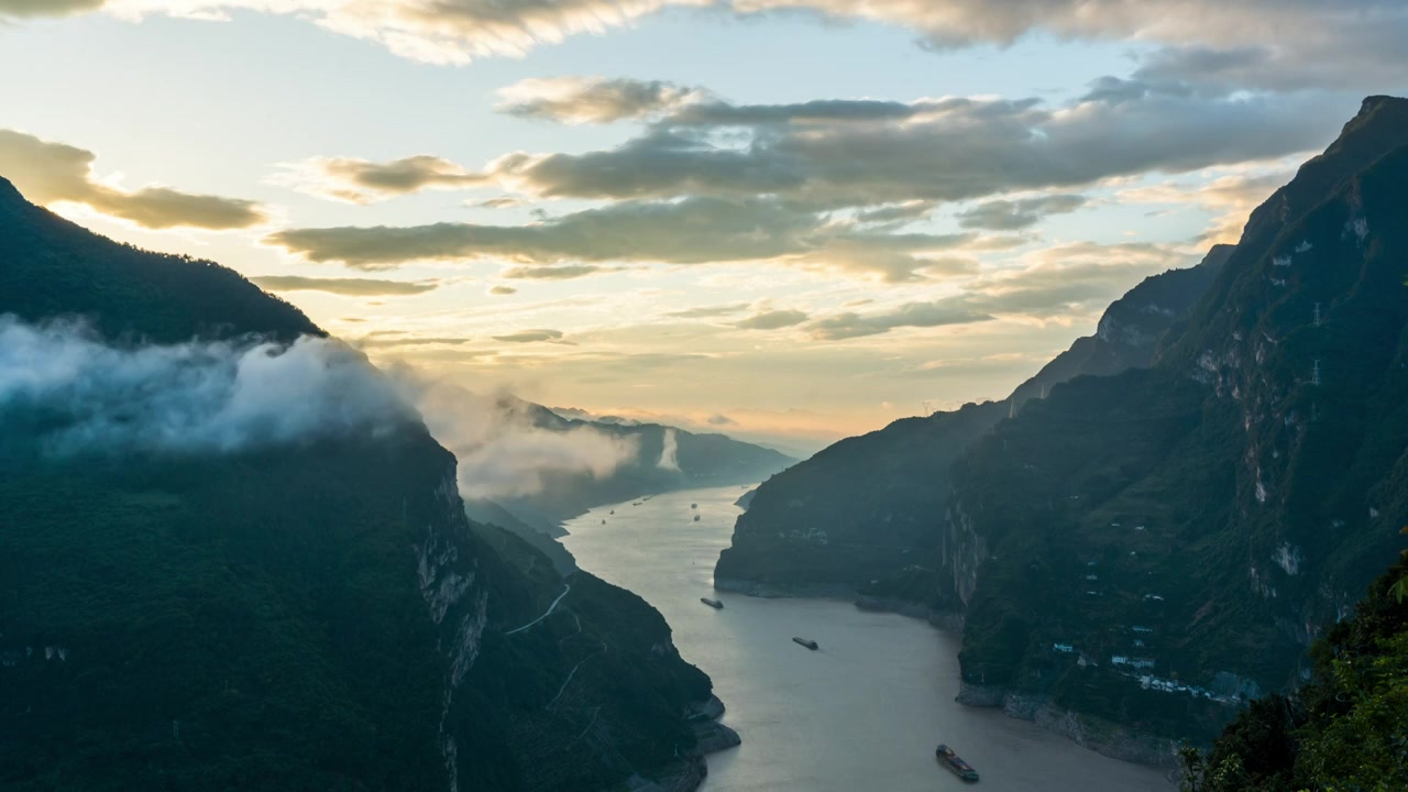 长江三峡航运风光延时视频素材画面3