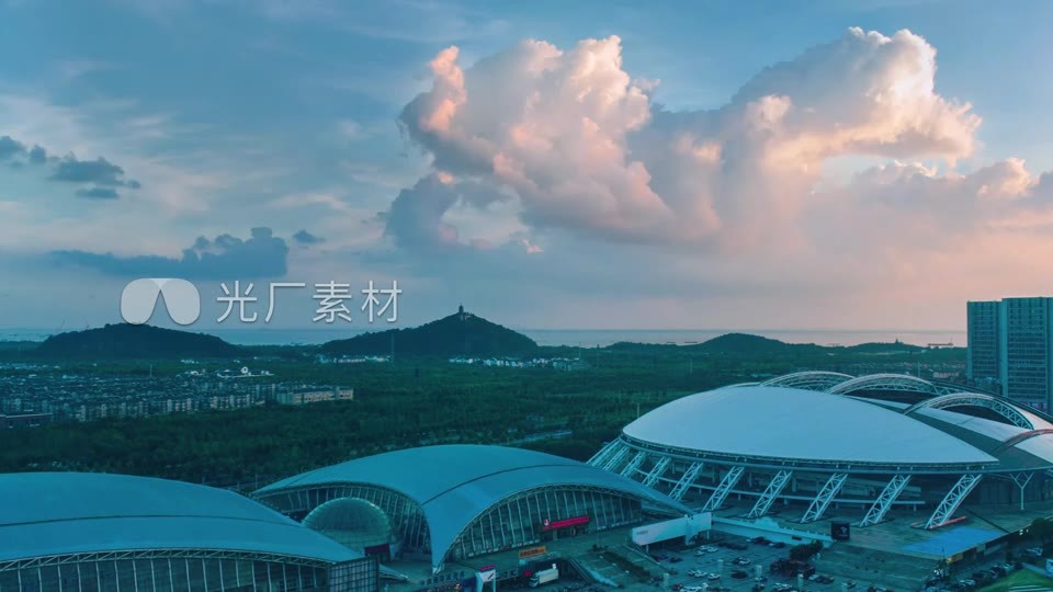 南通中南 远眺支云塔的晚霞视频素材画面3