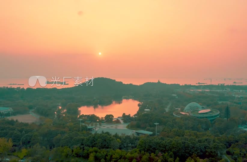 南通五山森林公园狼山北门向西拍长江晚霞视频素材画面2