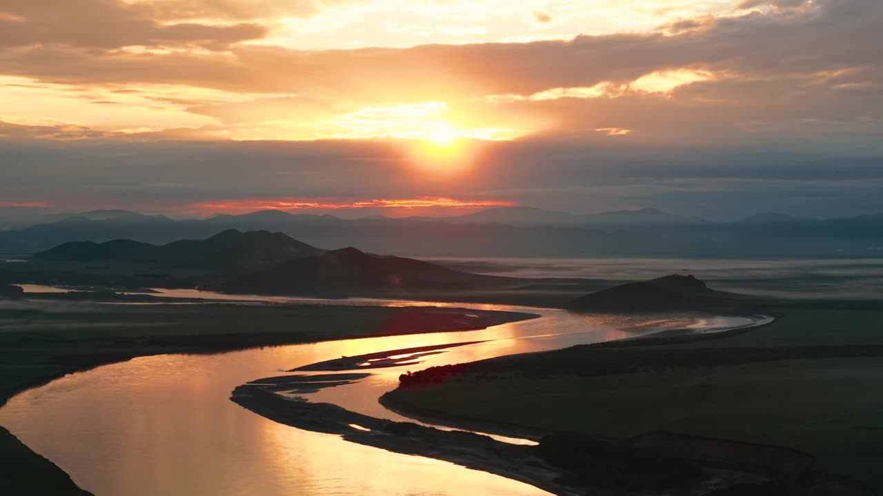 四川黄河九曲晨雾日出高原自然风光航拍全景大片视频素材画面1