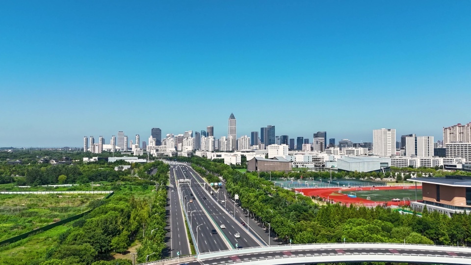 南通城市风光航拍空镜合集中南商圈CBD！视频素材画面1