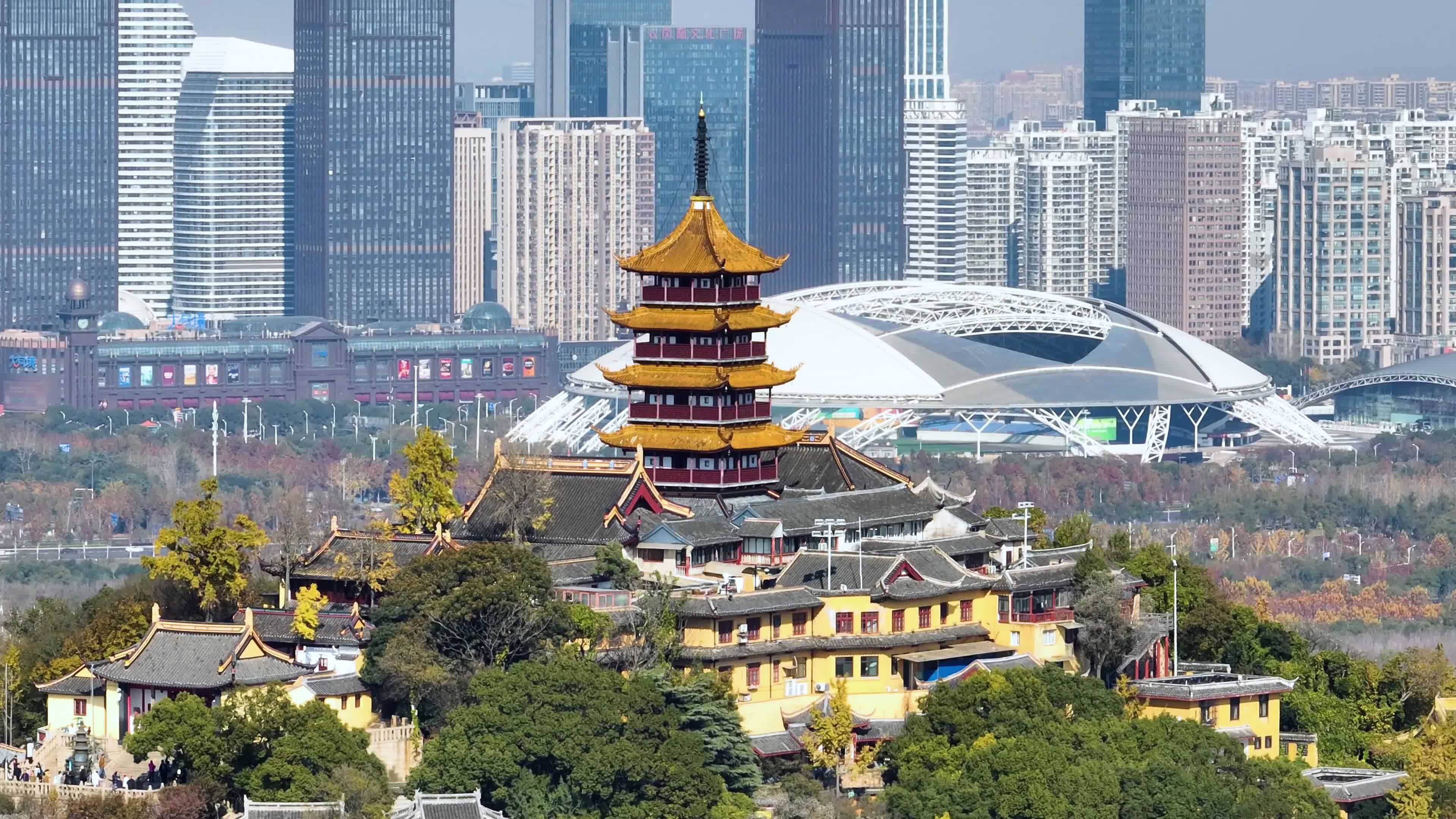 南通狼山禅寺剑山军山长江滨江公园风景区视频素材画面3