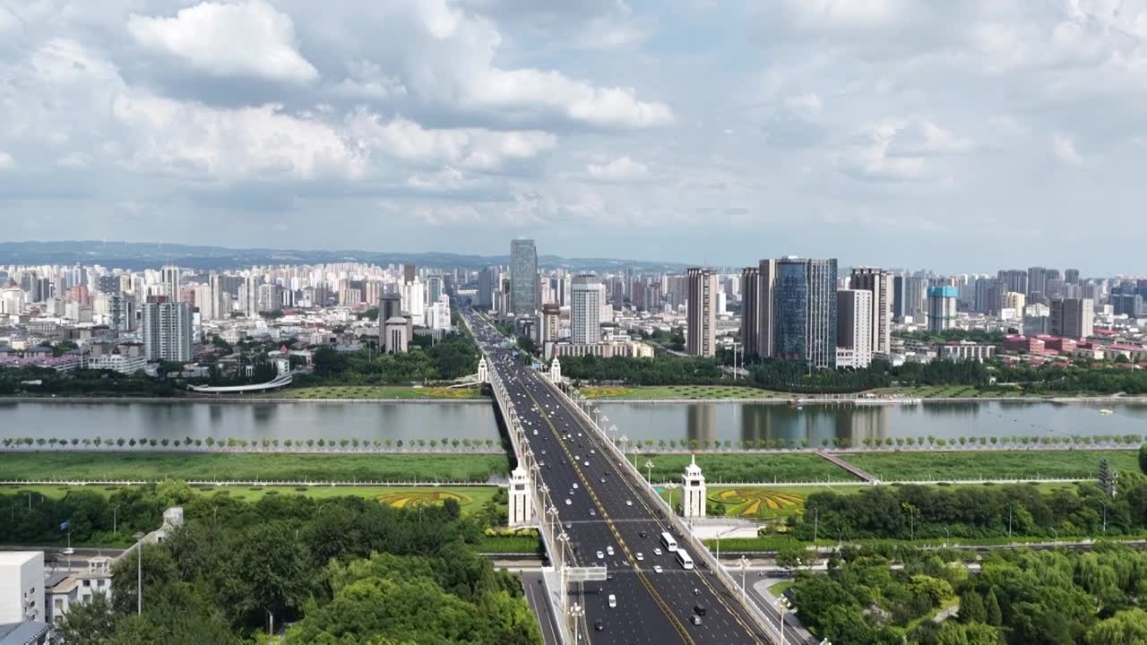 太原迎泽大桥视频素材画面1