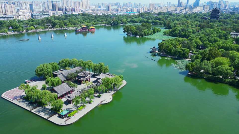 济南大明湖公园航拍【4K60】视频素材画面4