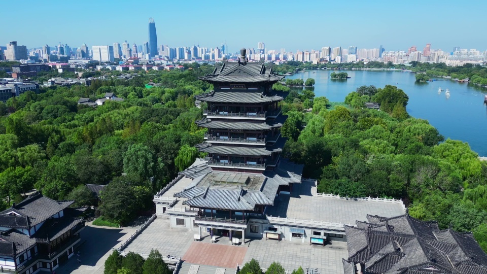 济南大明湖超然楼航拍【4K60】视频素材画面4