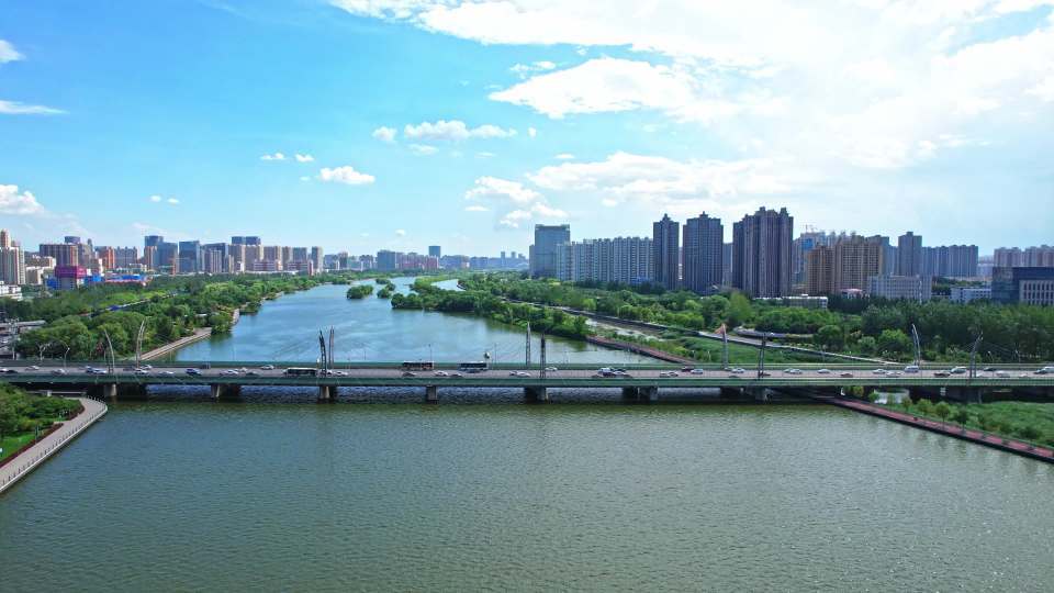 4K原创 山西太原南内环汾河桥梁航拍城市视频素材画面3