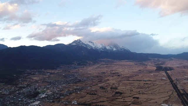 航拍玉龙雪山视频素材