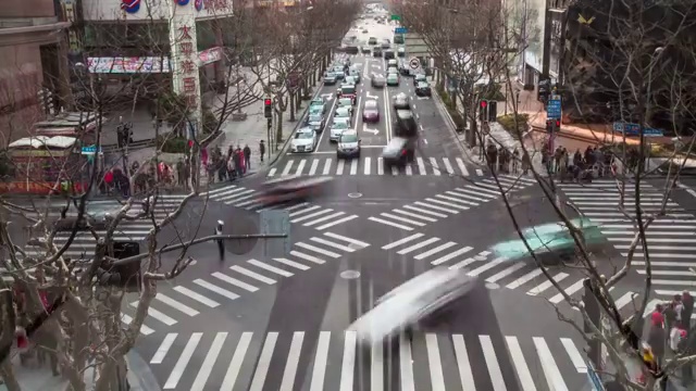 淮海路人流 车流 十字路口 俯拍视频素材