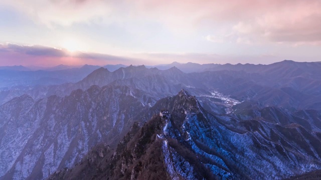 2019元宵节箭扣长城日落时分晴天飞雪视频素材