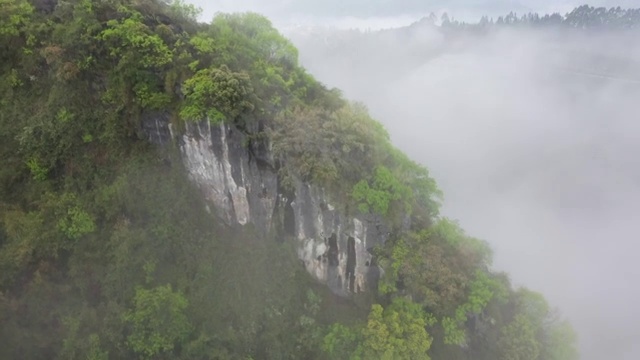 云雾缭绕在漓江山水视频素材