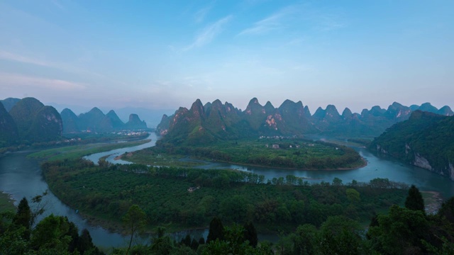 碧水蓝天在漓江风景视频素材