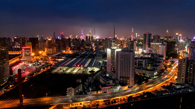 上海火车站夜景4k延时视频素材