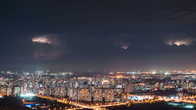 北京五环上空的闪电云视频素材