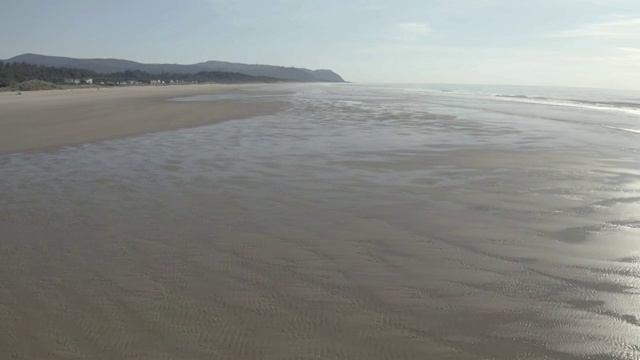 美国西北太平洋海岸线沙滩和海浪视频素材