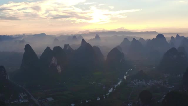 日落群峰视频素材