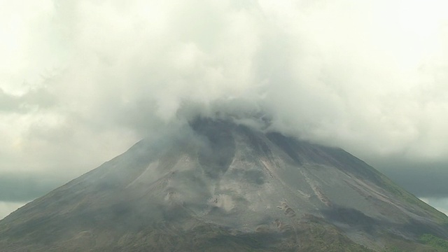 Arenal火山视频素材