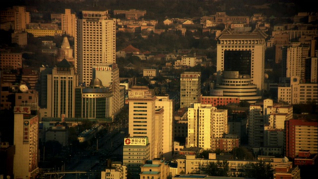 WS, HA，日落的城市景观，北京，中国视频素材