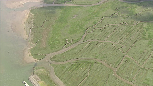 陆地/东弗里斯兰群岛，下萨克森州，德国的航空MS视图视频素材