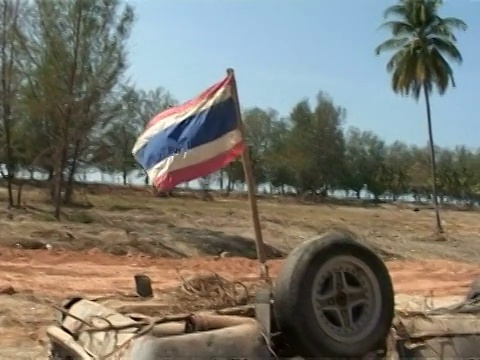2004年海啸后，汽车残骸，泰国视频素材画面4