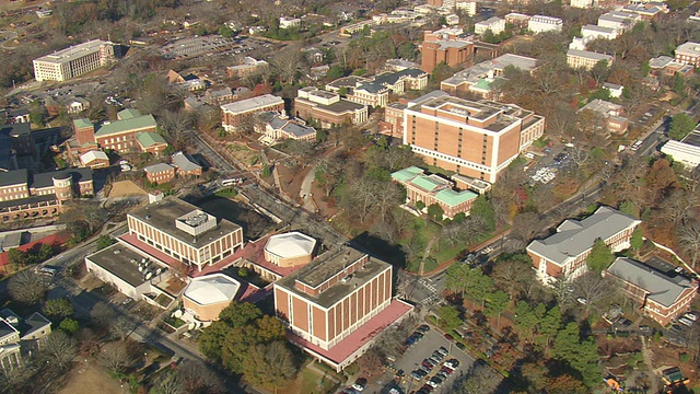 美国乔治亚大学附近建筑的WS鸟瞰图视频素材