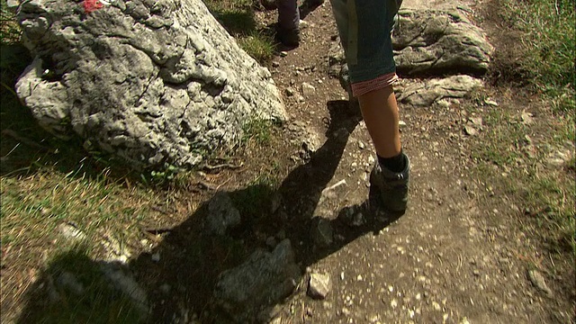 登山靴在运动视频素材