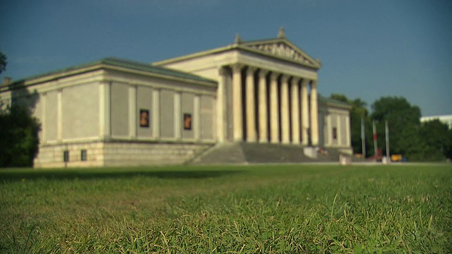 KÃ¶nigsplatz，拉焦点，草坪，蓝天，建筑，建筑视频素材