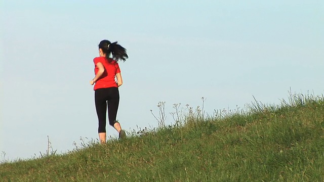 高清:女人慢跑视频素材