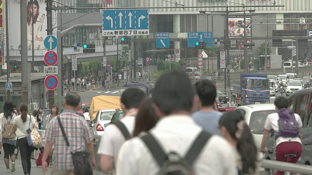 在东京新宿行人视频素材