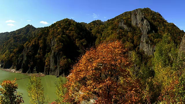 Houhei峡谷Houheikyou jouzan湖视频素材