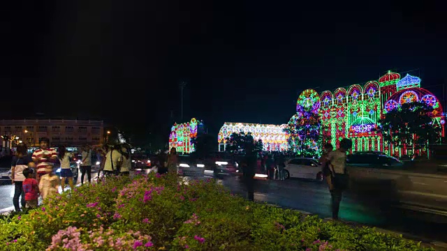城市照明与交通视频素材画面1