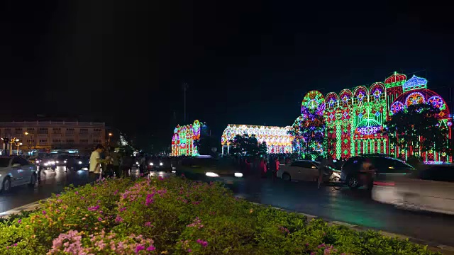 城市照明与交通视频素材画面3