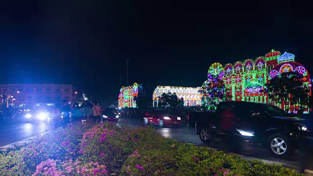 城市照明与交通视频素材画面4