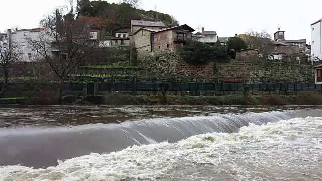 洪水的河流视频素材