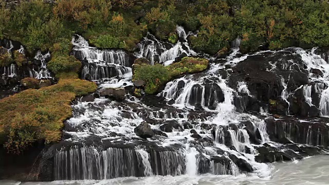 Hraunfossar瀑布、冰岛视频素材