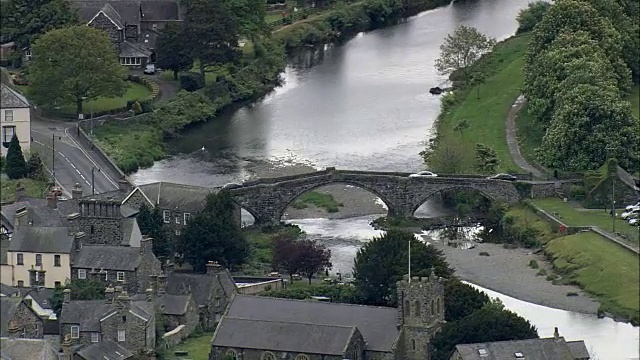 Llanrwst -鸟瞰图-威尔士，康威县自治市，Llanrwst，英国视频素材