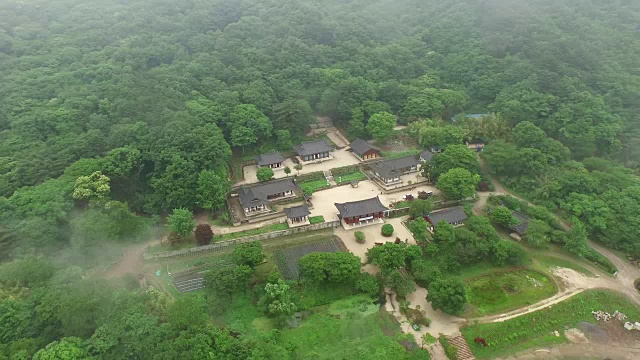 千山延谷寺鸟瞰图视频素材