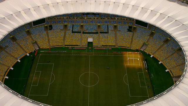 航拍MaracanÌ£Soccer Stadium -里约热内卢de Janeiro，巴西。视频素材