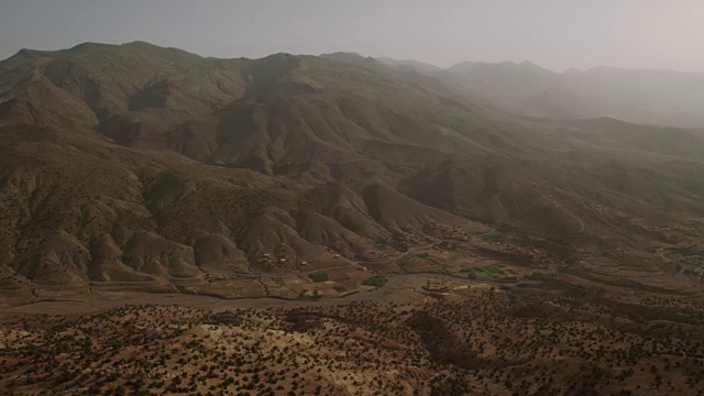 非洲摩洛哥北部山区的景色视频素材