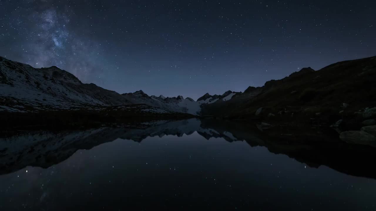 晚上在山视频素材