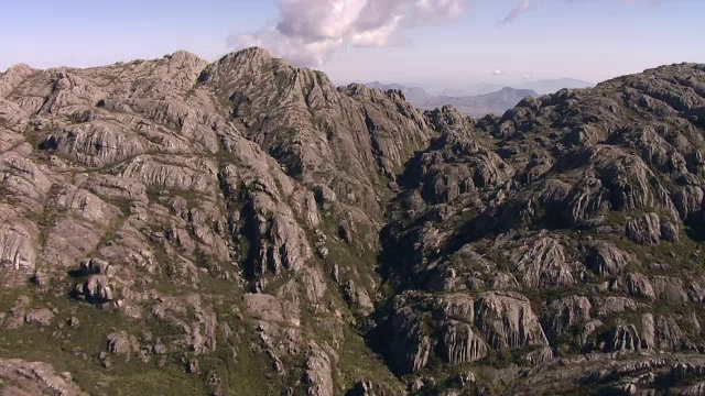 在岩石的山峰上，马达加斯加视频素材