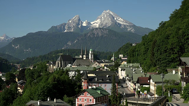 德国巴伐利亚州上巴伐利亚的贝希特斯加登(Berchtesgaden)， Watzmann山(2713米)视频素材