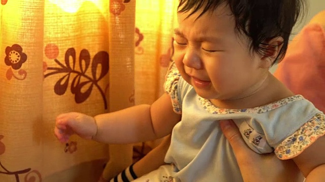 亚洲的孩子玩视频素材画面3