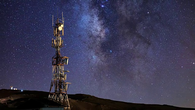 星夜通讯塔视频素材