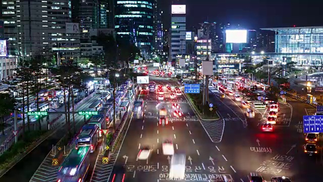 夜景汉城站巴士转乘中心视频素材