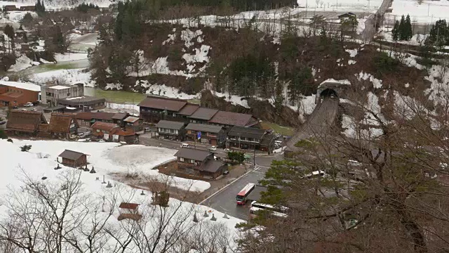 日本的茅草屋顶屋村视频素材