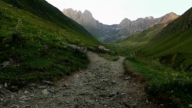 格鲁吉亚高加索山脉附近的朱塔村。视频素材