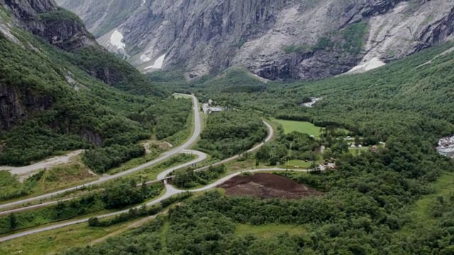 美丽的风景和道路在挪威西海岸视频素材