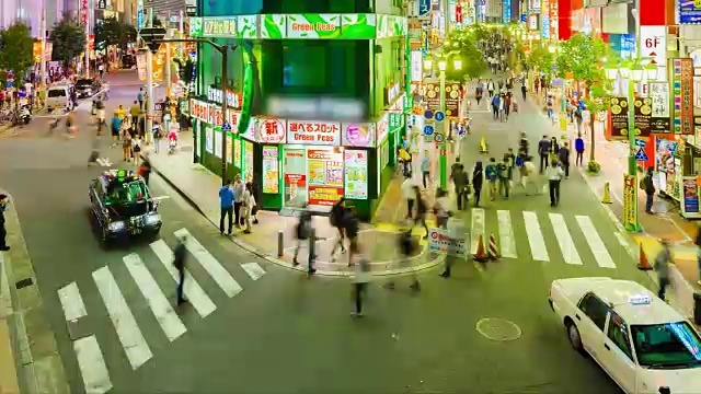 时间流逝:新宿街夜景视频素材