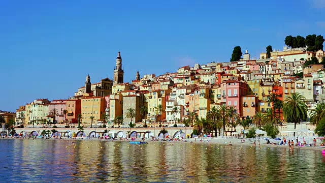 4K Menton，蔚蓝海岸，法国里维埃拉。Menton是一个公社，位于法国东南部Provence-Alpes-Côte d'Azur地区的阿尔卑斯-海事区。它的绰号是perle de la France(法国明珠)视频素材